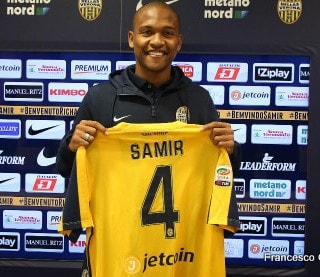 Samir é apresentado pelo Hellas Verona e projeta duelo com Milan