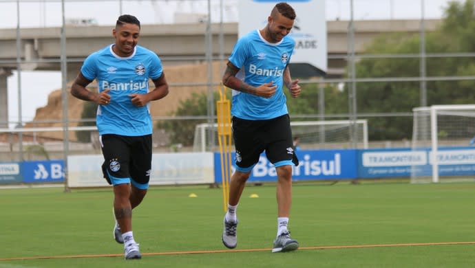 Segundo reforço para 2016, Wallace corre em treino ao lado de Luan