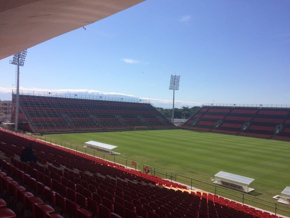 Corpo de Bombeiros faz novas exigências na Ilha; Fla já tenta Maracanã para clássico