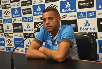 Botafogo tem interesse em atacante do Grêmio