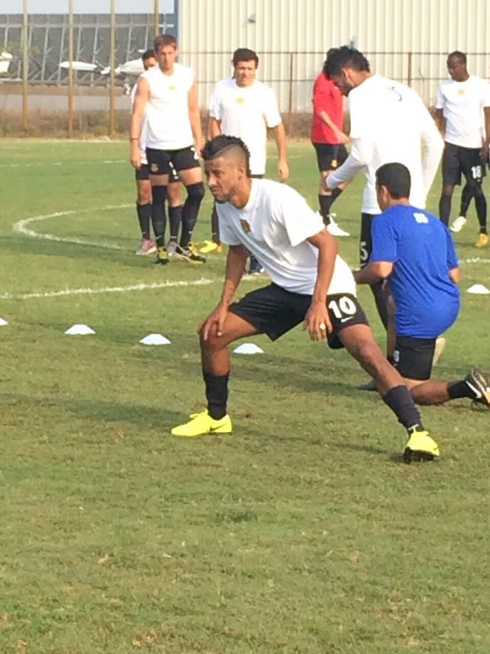 Sem descanso: Léo Moura já começa a treinar com os Strikers na Flórida