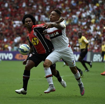 Jornalista elogia Paolo Guerrero e vê exagero em cobranças sobre peruano