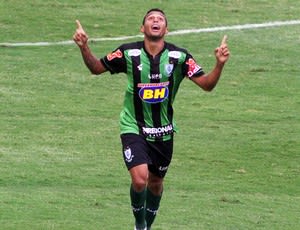 Marcelo Oliveira elogia os primeiros reforços do Cruzeiro para 2015