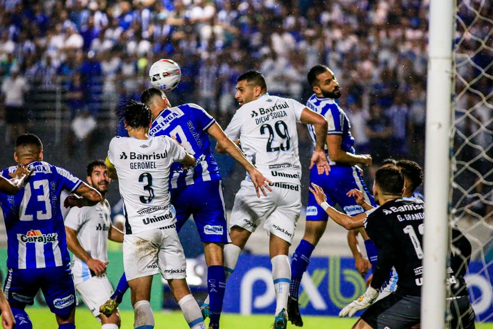 Série B: Grêmio empata com Brusque fora e chega a 13 jogos sem