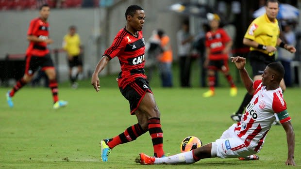 Náutico e Flamengo fizeram jogo que beirou drama teatral, diz Lino