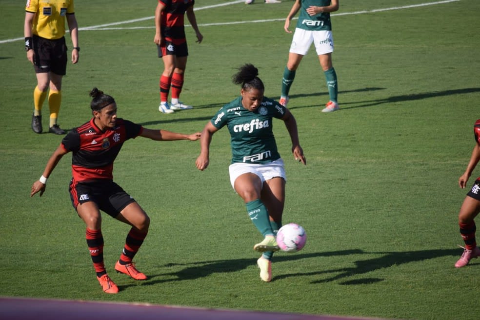 Feminino: Flamengo é derrotado pelo Palmeiras, mas mantém chance de ir para o mata-mata do Brasileirão