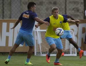 Sem definição ainda do time, Cruzeiro faz treino técnico e tático na Toca II