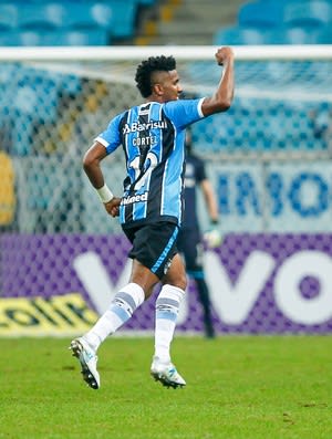 Cortês quer Grêmio focado para não cometer os mesmos erros