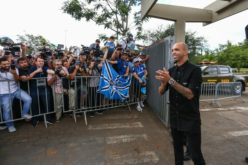 De André a Tardelli: apostas fracassam, e Grêmio repete busca por atacante para 2020