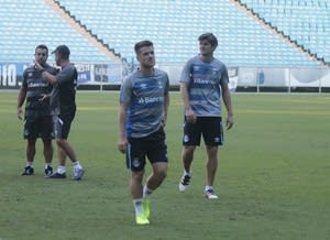 Grêmio esconde substituto de Barrios; Ramiro e Kannemann saem mais cedo