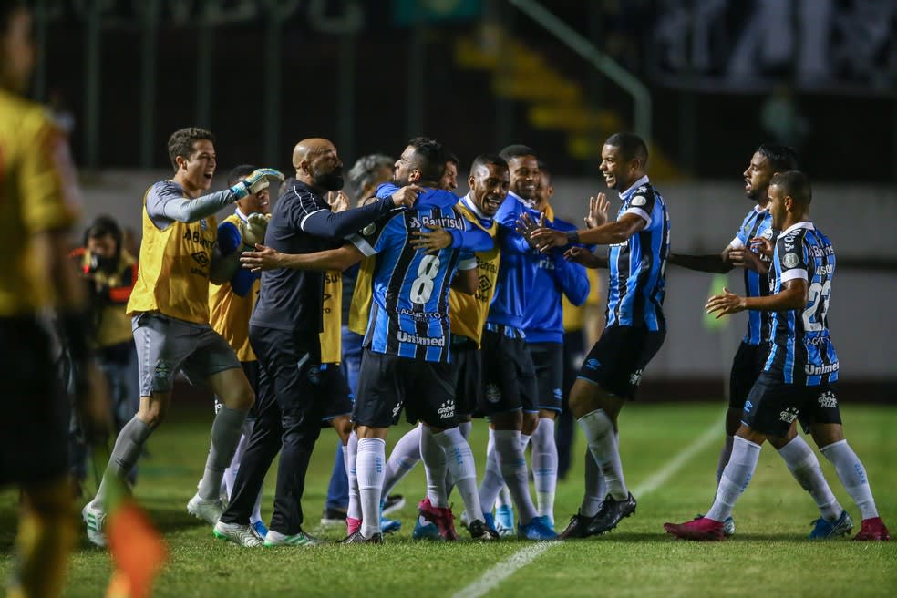 Grêmio pode terminar rodada a frente do Internacional por conta dos jogos de quinta