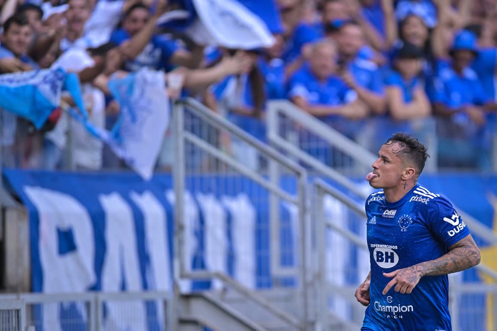 Cruzeiro iguala vitórias da Série B 2021 e seguirá líder na 14ª rodada, mesmo sem entrar em campo