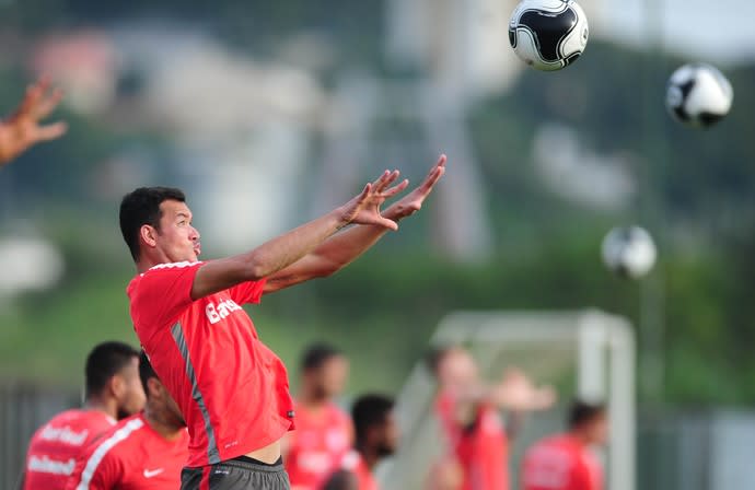 Réver chega ao Rio e inicia exames no Flamengo ainda nesta quinta-feira