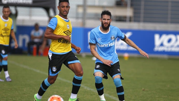 Marcelo Oliveira leva terceiro amarelo e desfalca Grêmio contra Passo Fundo