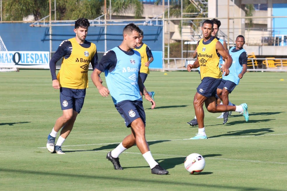 Treino do Grêmio: Renato faz mistério, mas deve preservar titulares no fim de semana