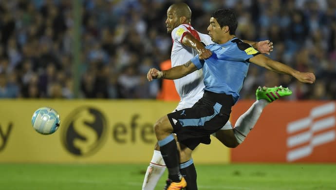 Grêmio foca em busca por zagueiro e tem Alberto Rodriguez como opção