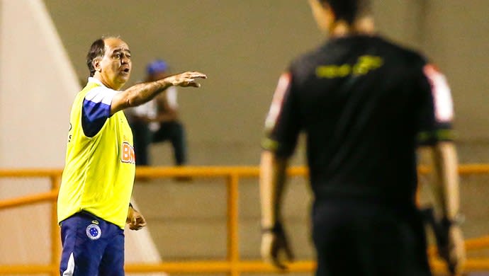 Marcelo elogia superação do Cruzeiro e evitar criticar arbitragem por pênalti