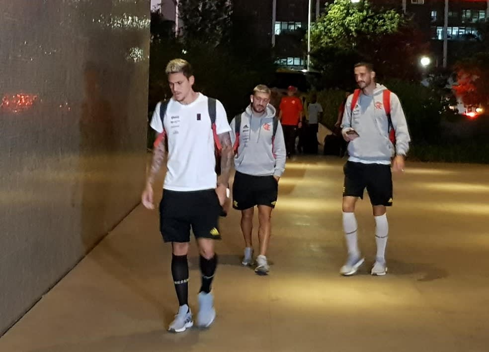 Flamengo chega a Brasília para o duelo com Coritiba