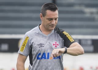 Grêmio volta o foco para Doriva e aguarda a liberação do Vasco