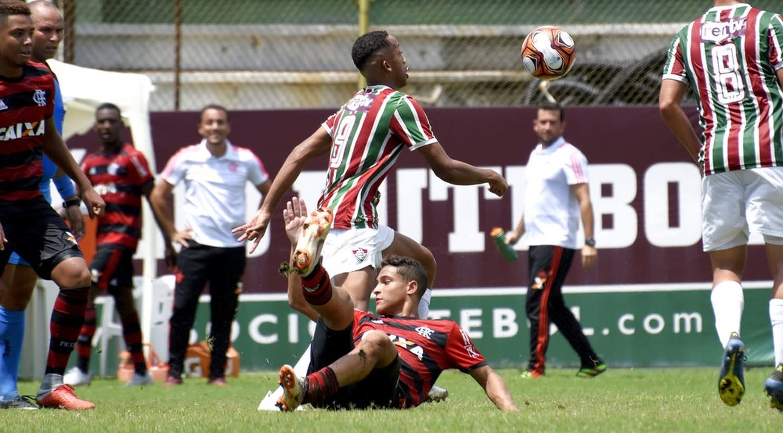 No Maraca, sub-17 de Flamengo e Fluminense se opõe na decisão da Copa do Brasil