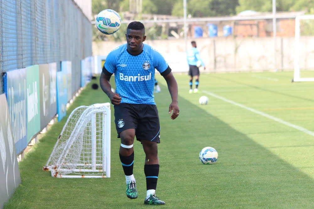 Yuri Mamute volta ao Grêmio após empréstimo e deve procurar novo clube