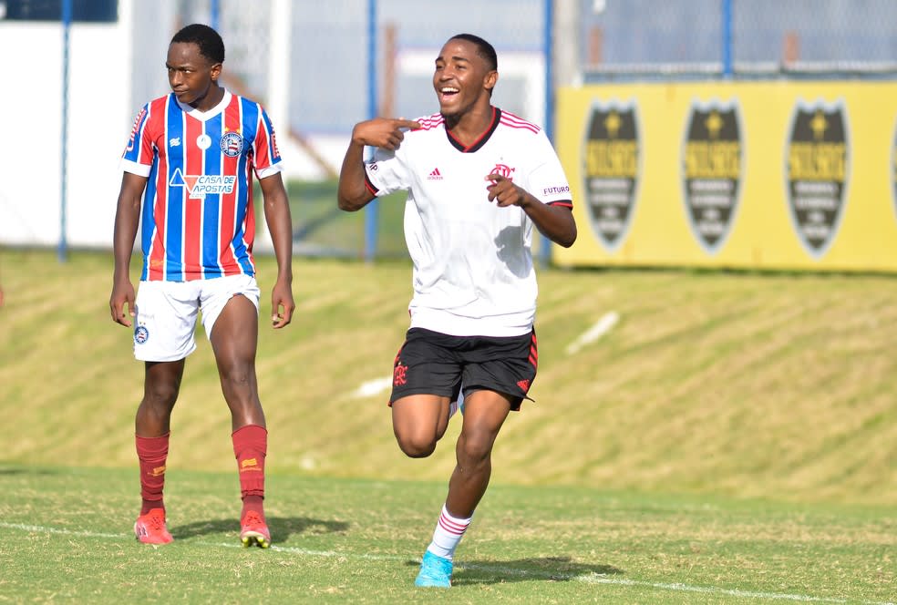 Sub-17: Flamengo goleia Bahia na estreia do Brasileiro