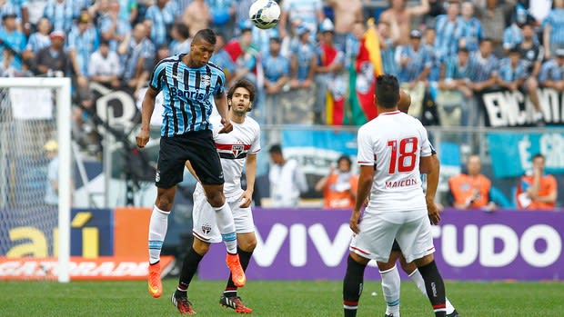 Ceni quebra invencibilidade de Grohe, e São Paulo derruba Grêmio