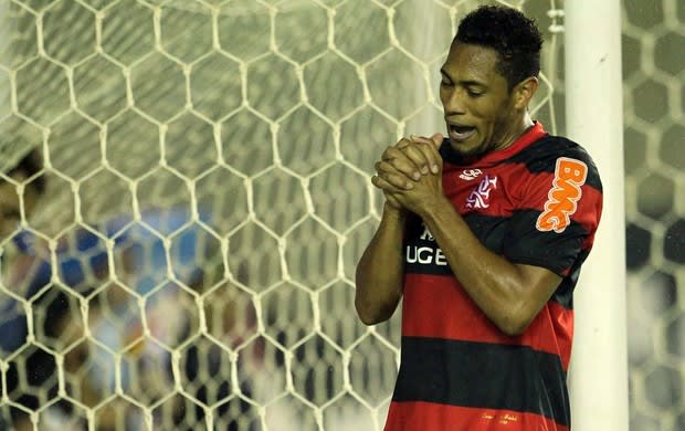 A estrela do artilheiro: gol de Hernane é sinônimo de vitória rubro-negra