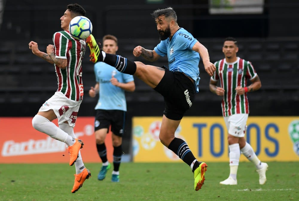 [COMENTE E DÊ SUA NOTA] Atuações do Grêmio: Douglas e Jean Pyerre decepcionam, mas Everton decide com golaço