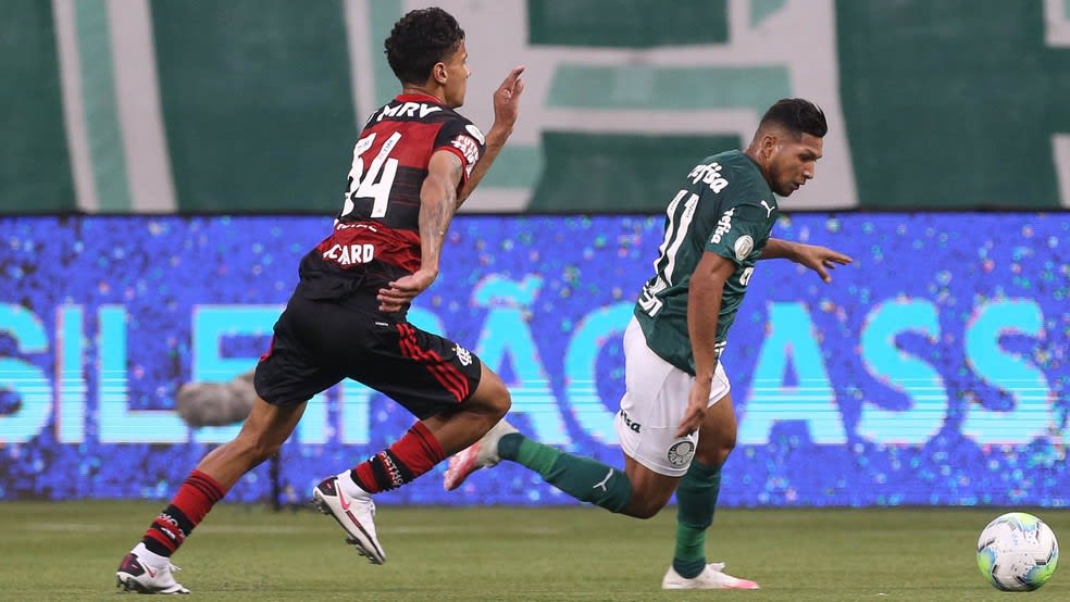 Colombiano Richard Rios treina no Flamengo desde o início de junho em busca de nova chance