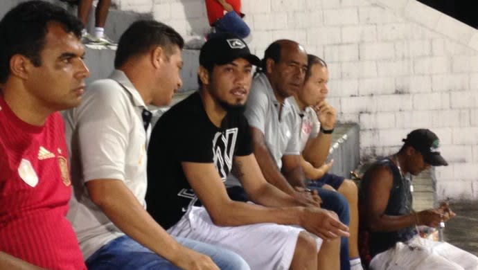 Livre no mercado, Hernane Brocador acompanha clássico em Natal