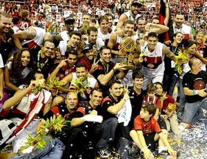 Jogadores de basquete do Flamengo continuam com salários atrasados