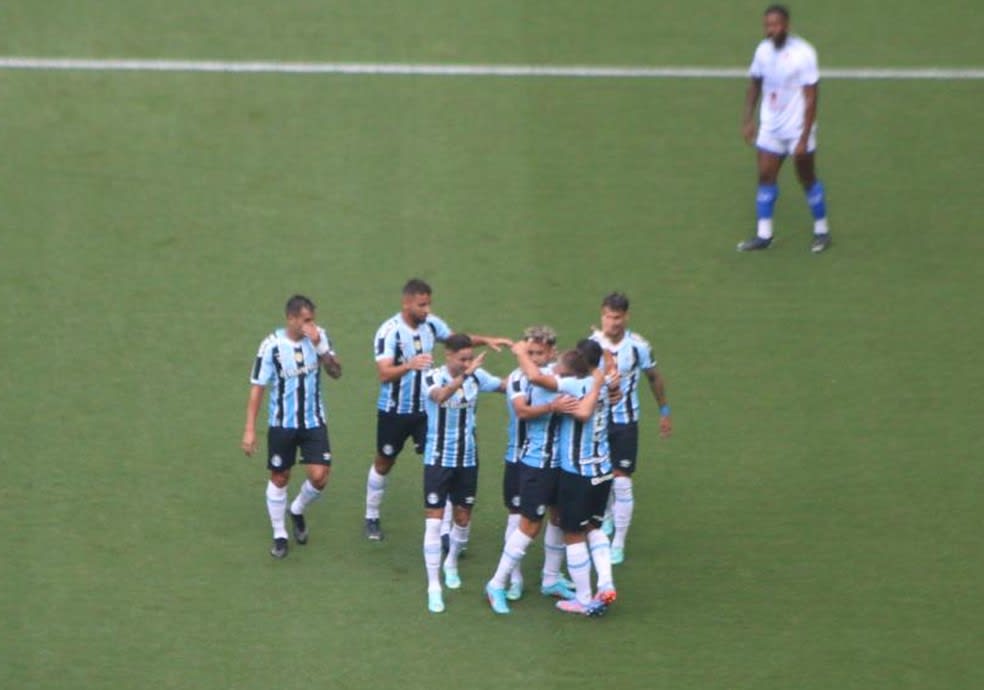 Atuações do Grêmio: Suárez marca duas vezes e se destaca na vitória sobre o Aimoré