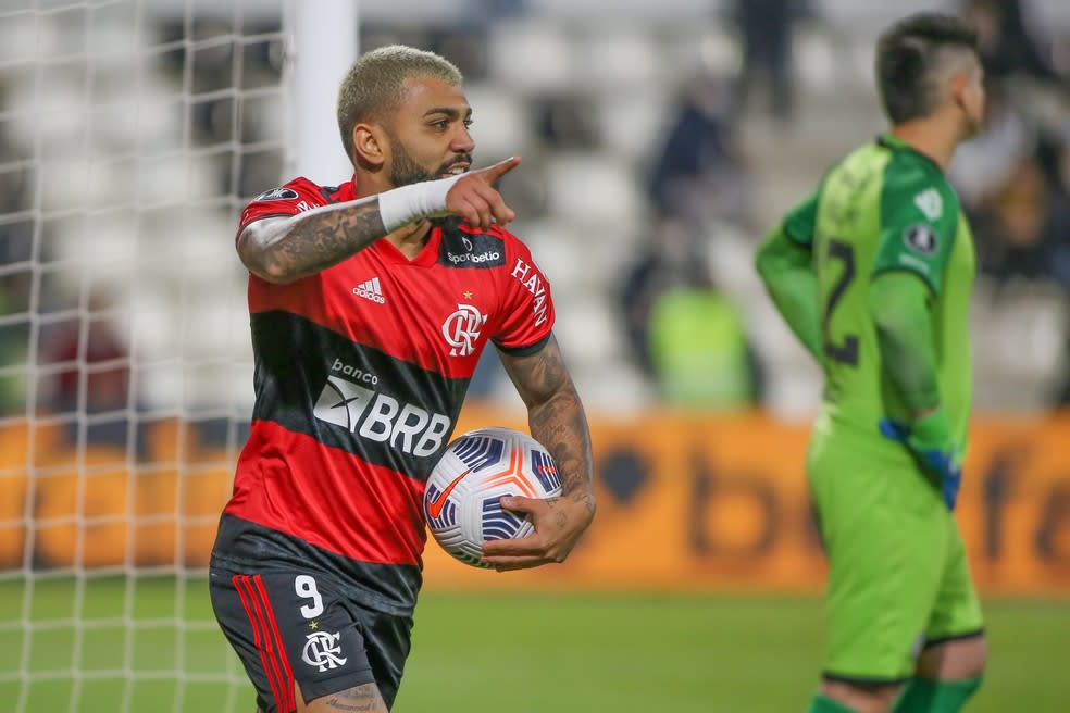 Gabigol lamenta chances perdidas pelo Flamengo, mas exalta vitória: Ruim não está, não