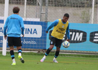 Grêmio empresta lateral-esquerdo joia da base ao Joinville até o final do ano