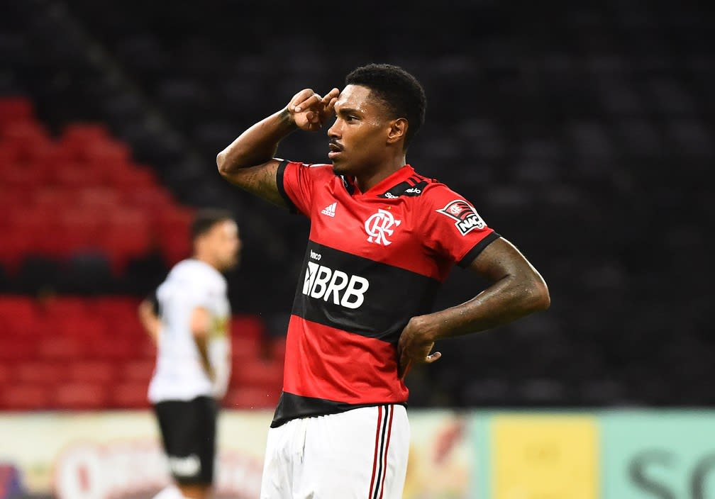 Autor do gol rubro-negro, Vitinho lamenta empate e vê boa atuação da equipe: Merecíamos ganhar