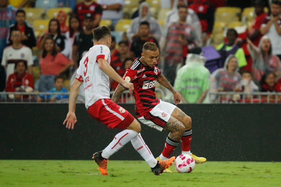 Everton vai além da assistência e tem melhor atuação pelo Flamengo: “Dorival pediu atitude”