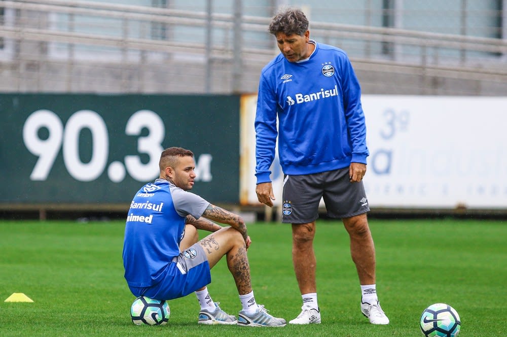 Luan segue como baixa, mas Renato garante volta ao Grêmio até antes da semi