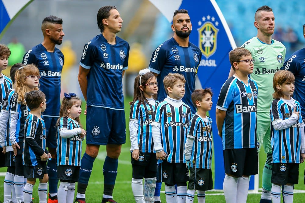 Com lesão, Maicon desfalca Grêmio contra o Santos e vira dúvida para o Gre-Nal