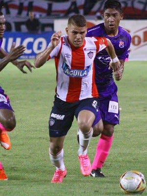 Central do Mercado: Calleri perto do Tricolor; reviravolta na novela Cuéllar