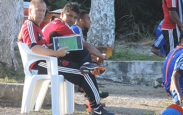 Misterioso assumido, Mano vê Fla mais confiante contra o Corinthians