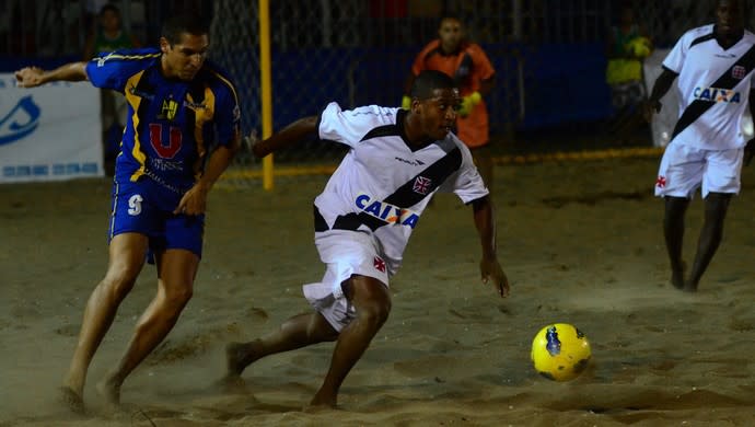 Vasco e Flamengo vencem e fazem a final do Carioca de futebol de areia