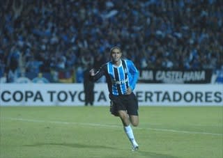 Grêmio não reverte vantagem de dois gols em mata-mata há 9 anos; recorde