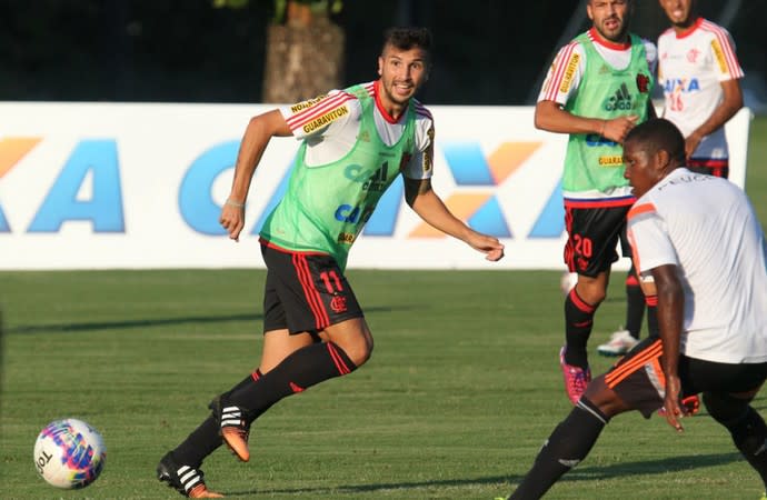 Newells Old Boys tem interesse em Mugni, revela agente do meia