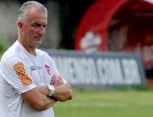 Colocado à prova, Dorival destaca o Carioca: ‘Quando perde é sufoco’