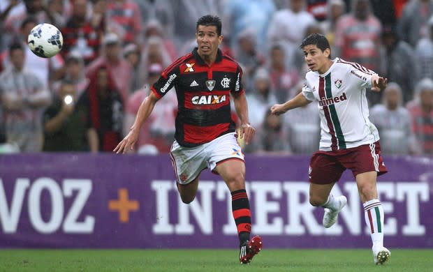 Fla e Flu empatam e rubro-negros ficam sem vencer o rival em 2014