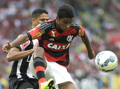 Gabriel fala em vida ou morte contra o Vasco: Temos que bater neles