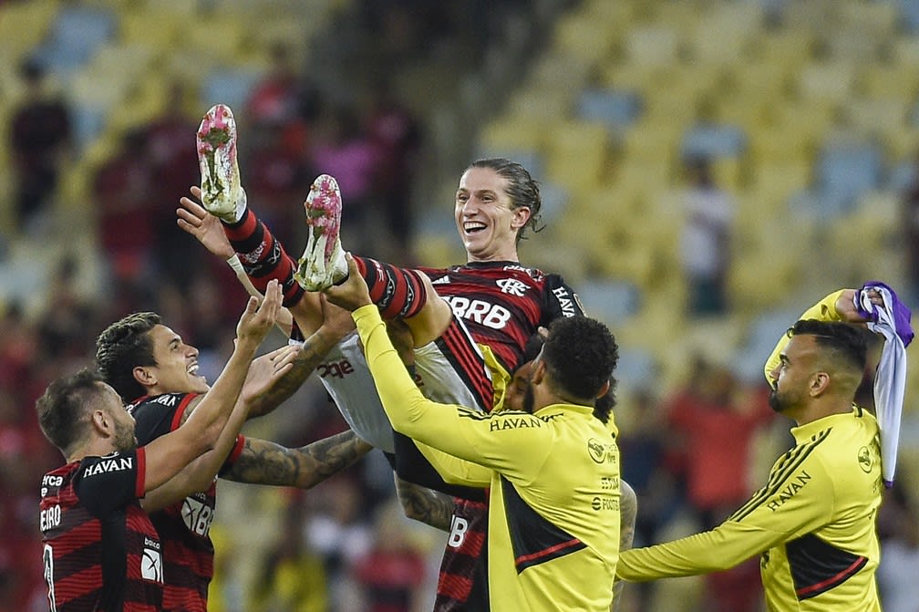 Filipe Luís, do Flamengo, revela que queria se livrar da maldição do aniversário