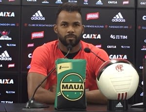 Fernandinho entrega que Rafael Vaz está no Ninho do Urubu para exames