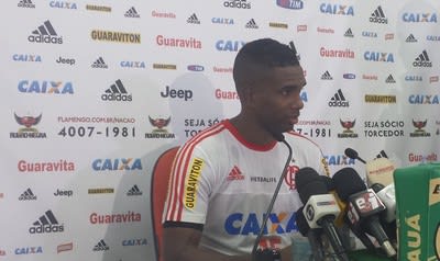 Luiz Antonio brinca com aniversário de Cristóvão em meio a mudanças